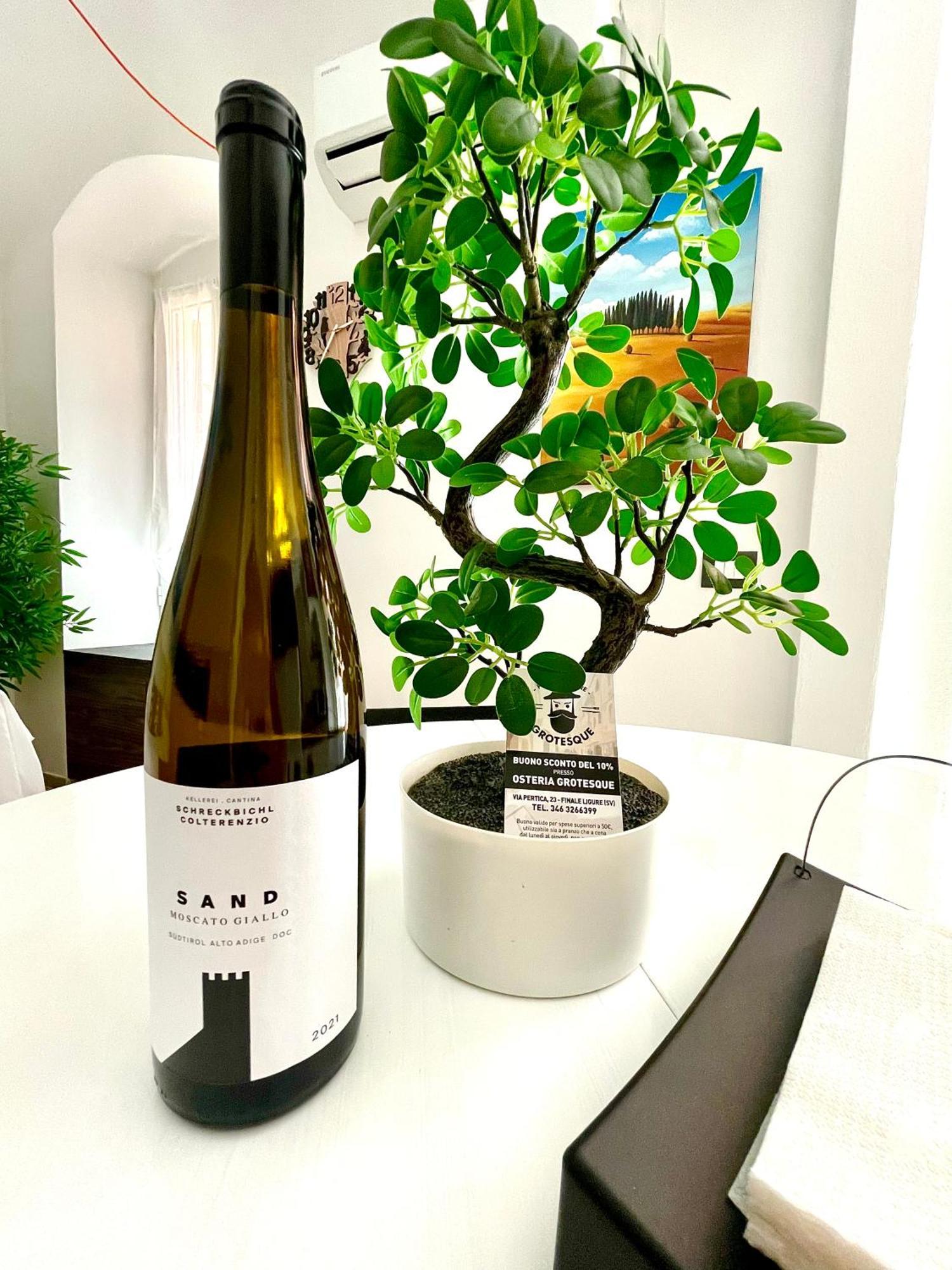 Grothouse Apartment Finale Ligure Luaran gambar