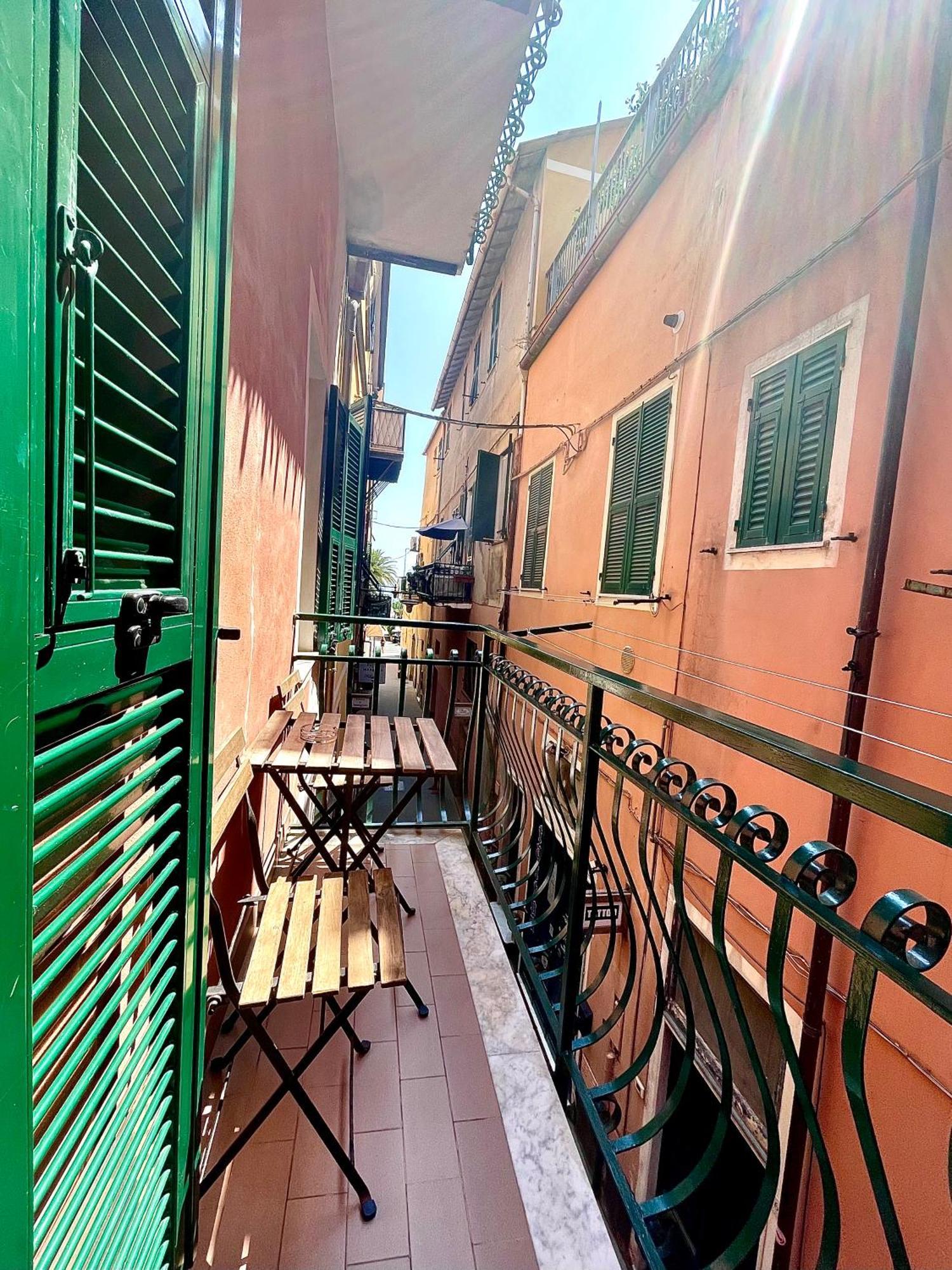 Grothouse Apartment Finale Ligure Luaran gambar