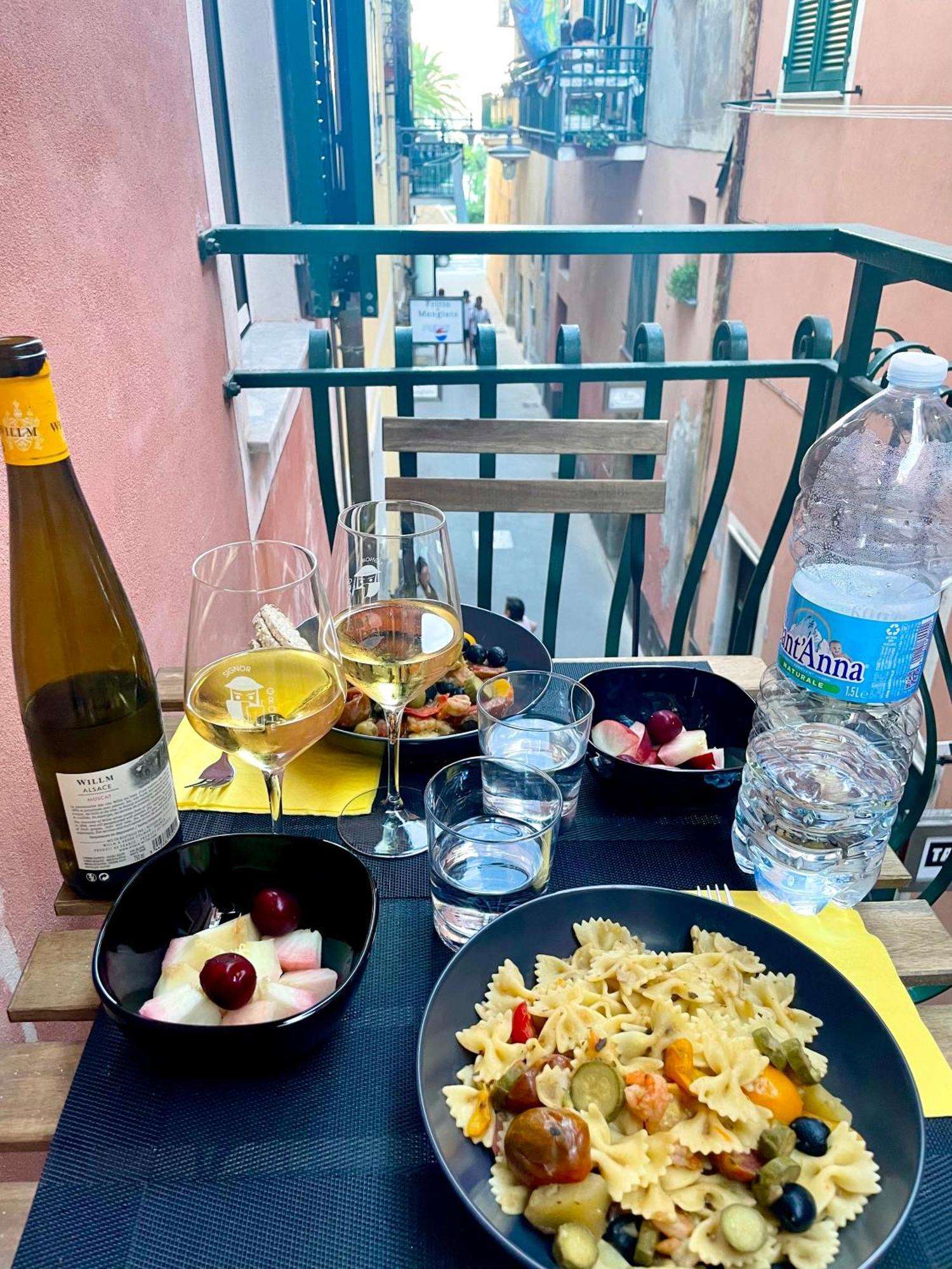 Grothouse Apartment Finale Ligure Luaran gambar